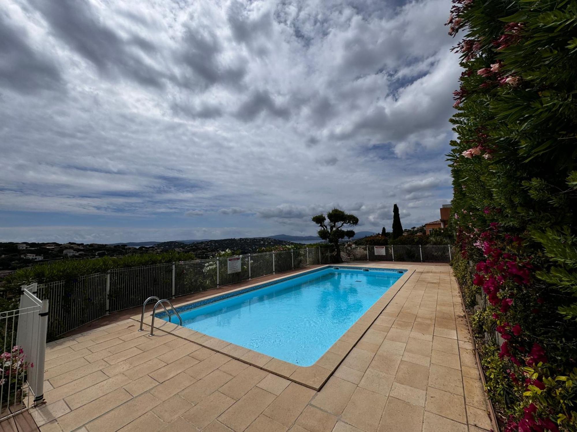 Les Cigales, Superbe Vue - Golfe De Sainte-Maxime Apartment Bagian luar foto